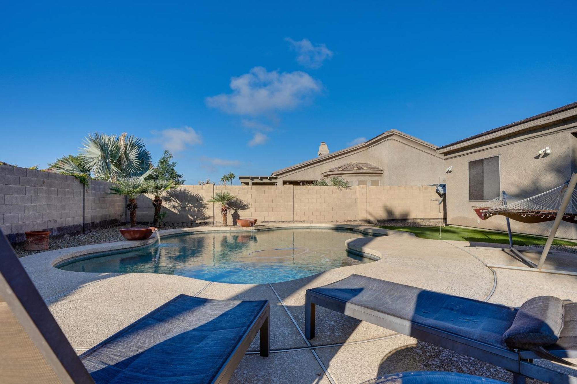 Goodyear Group Getaway With Pool And Putting Green Dış mekan fotoğraf